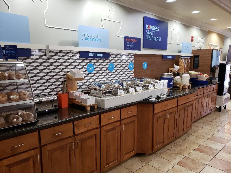 Holiday Inn Express & Suites Klamath Falls Central By Ihg Экстерьер фото